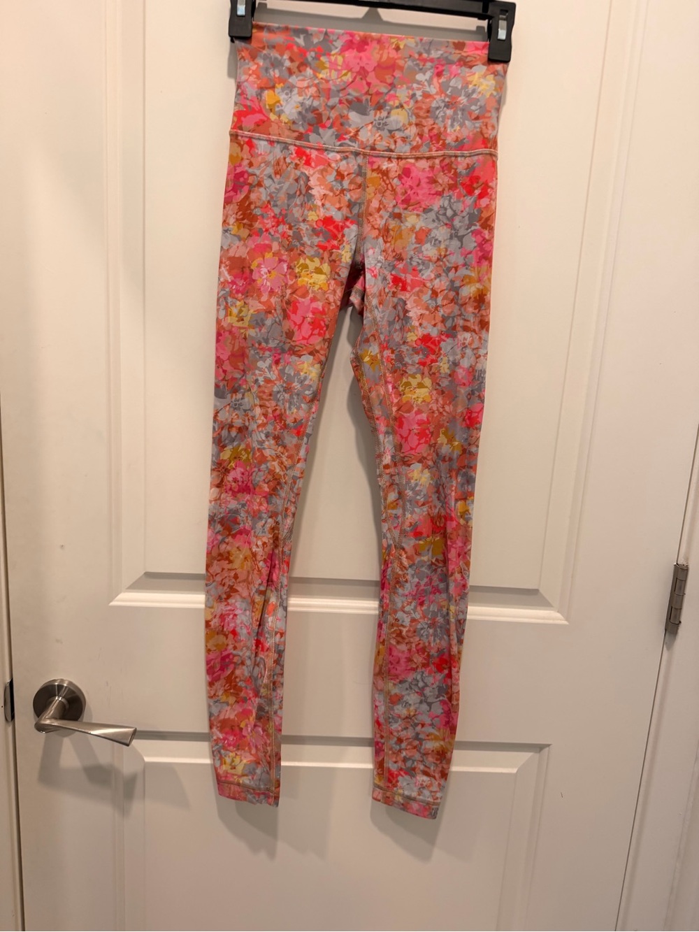 Lululemon Align Pant 28"
Size 4 Inflorescence Multi
High-Rise Leggings